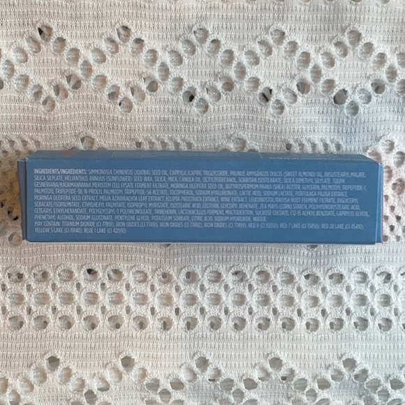 BLOOMEFFECTS Tulip Tint Lip & Cheek Balm in Crispa Coral - Picture 3 of 4